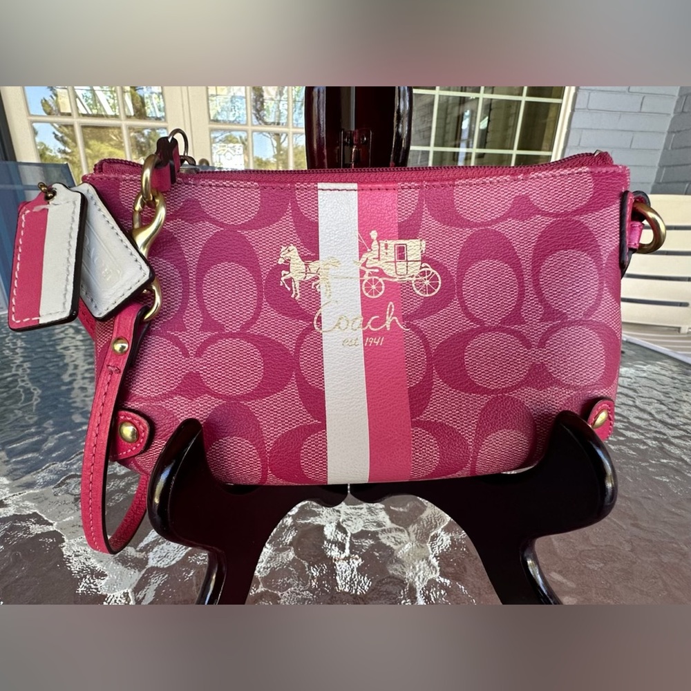 Coach Pink Heritage Stripe Wristlet with Stagecoach Horse & Carriage RARE Y2K
